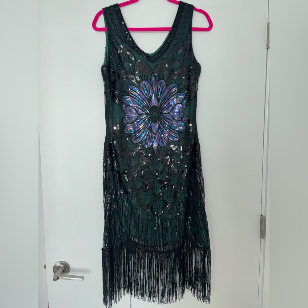 Roaring 20’s Theme Dress with Accessories